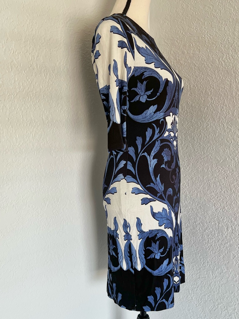 Alice + Olivia Delora Mini Dress - Picture 4 of 8
